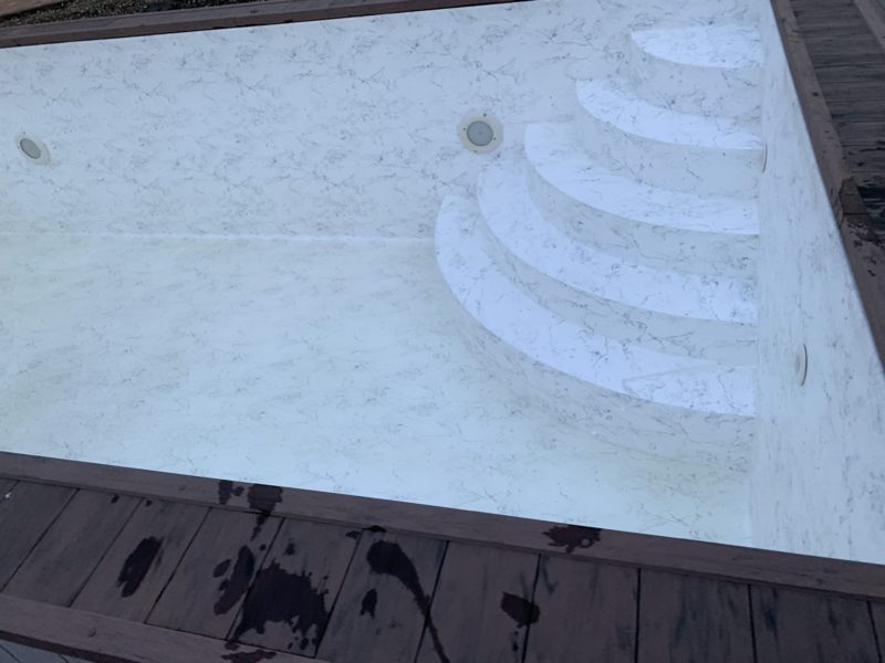 Расконсервация бассейна из белой 3D пленки